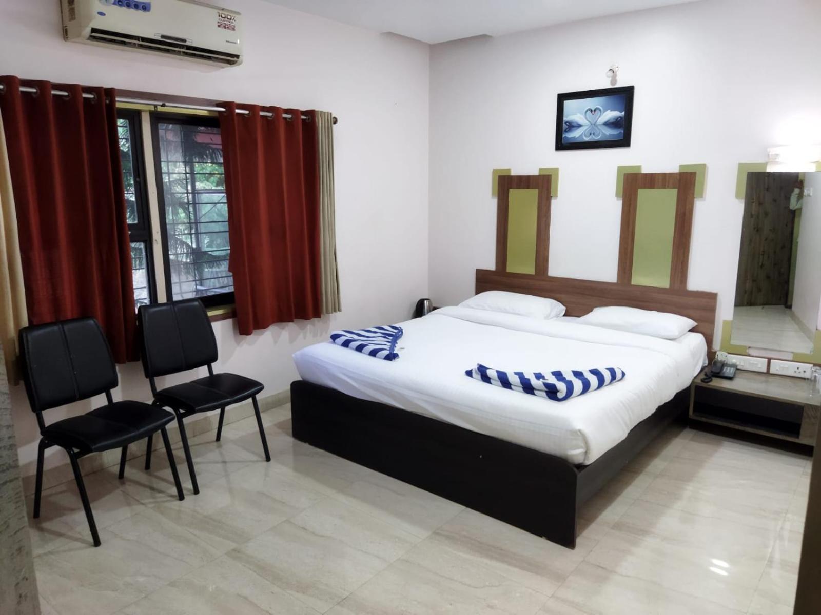 Hotel Laxmi Residency Lonavala Exterior photo
